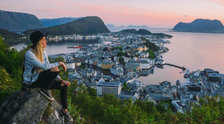 Краткое содержание подборки книг о Норвегии